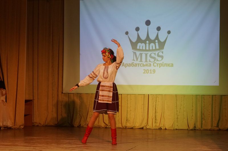 У Щасливцевому вибрали  “Міні-міс Арабатська Стрілка – 2019”