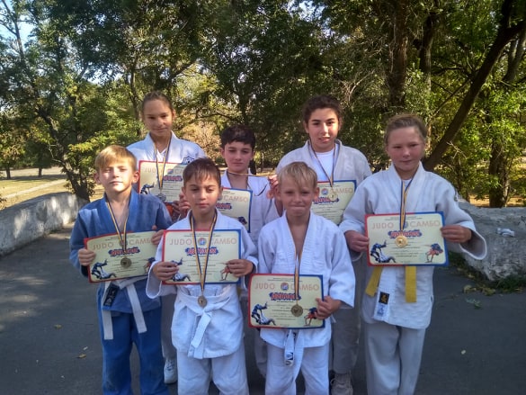 Дзюдоисты из «Арабата» завоевали девять медалей на чемпионате Херсонщины 